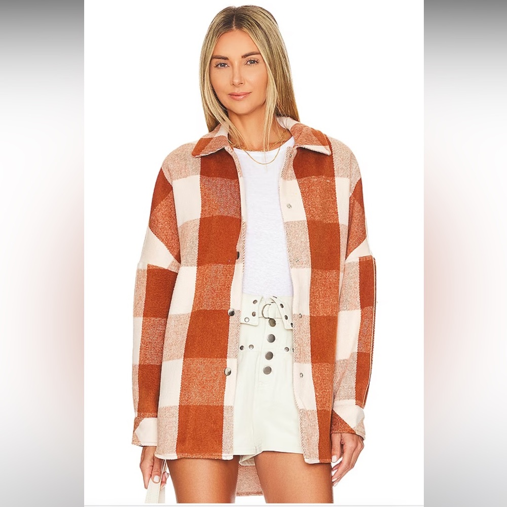 Bonnie Shacket in Mocha Bisque - Steve Madden. Size M